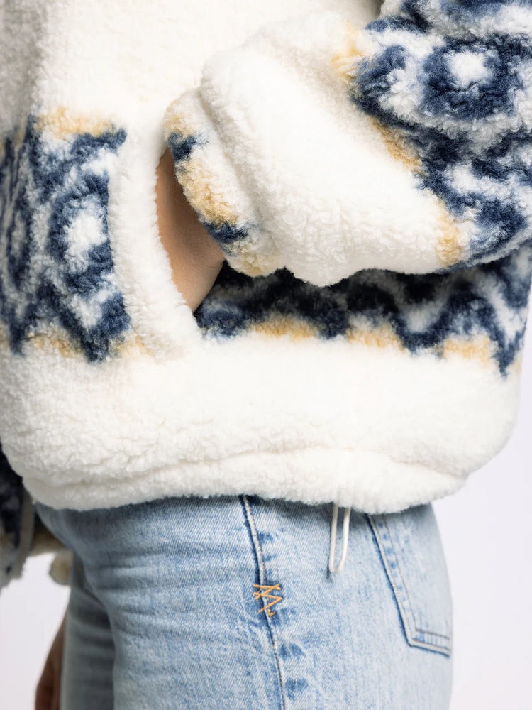 Coats & Jackets