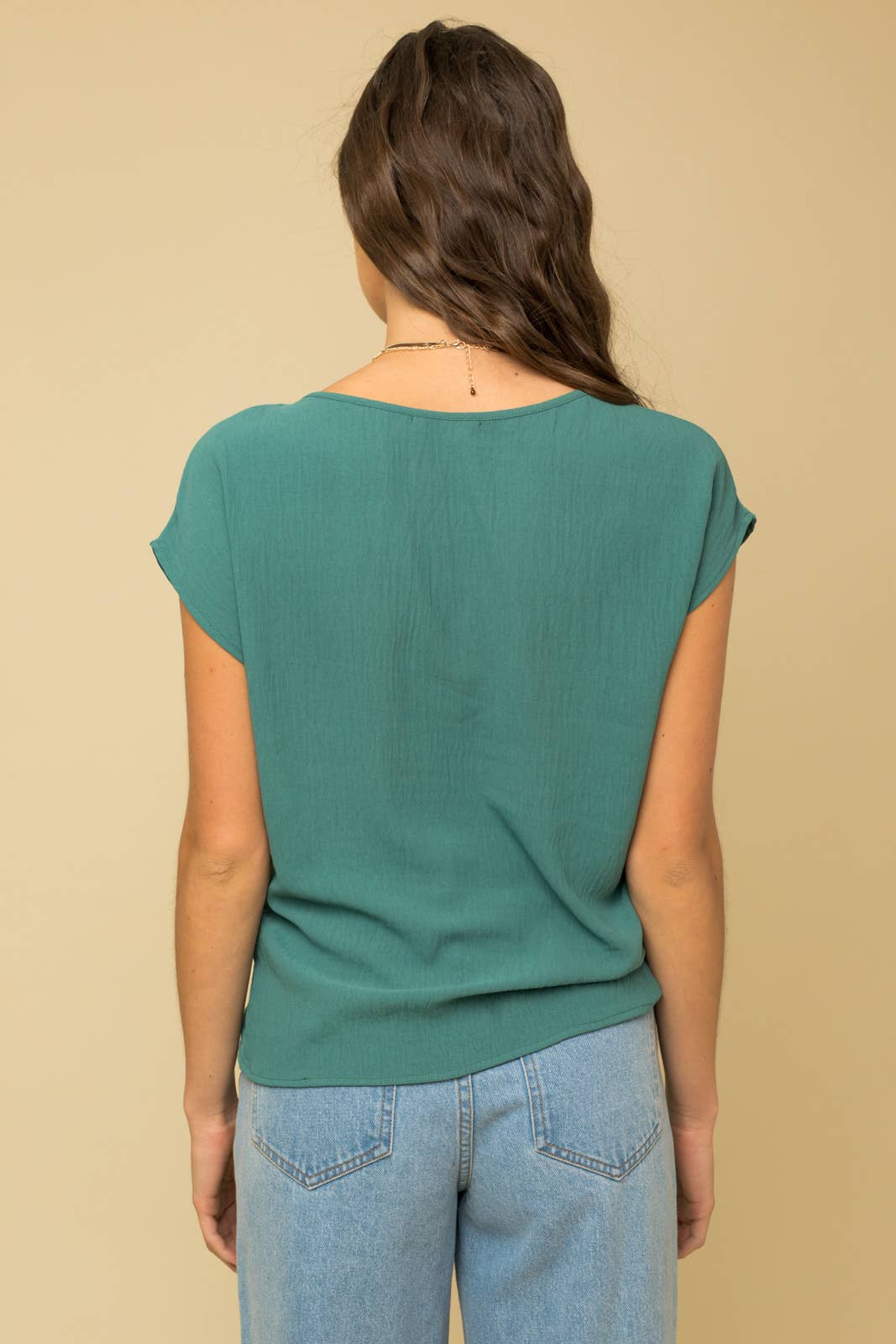 Solid Tee w/Front Knot Detail