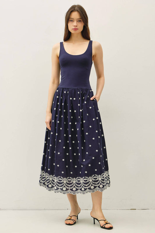 Sleeveless Scallop Edge Midi Dress