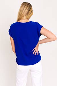 Solid Tee w/Front Knot Detail