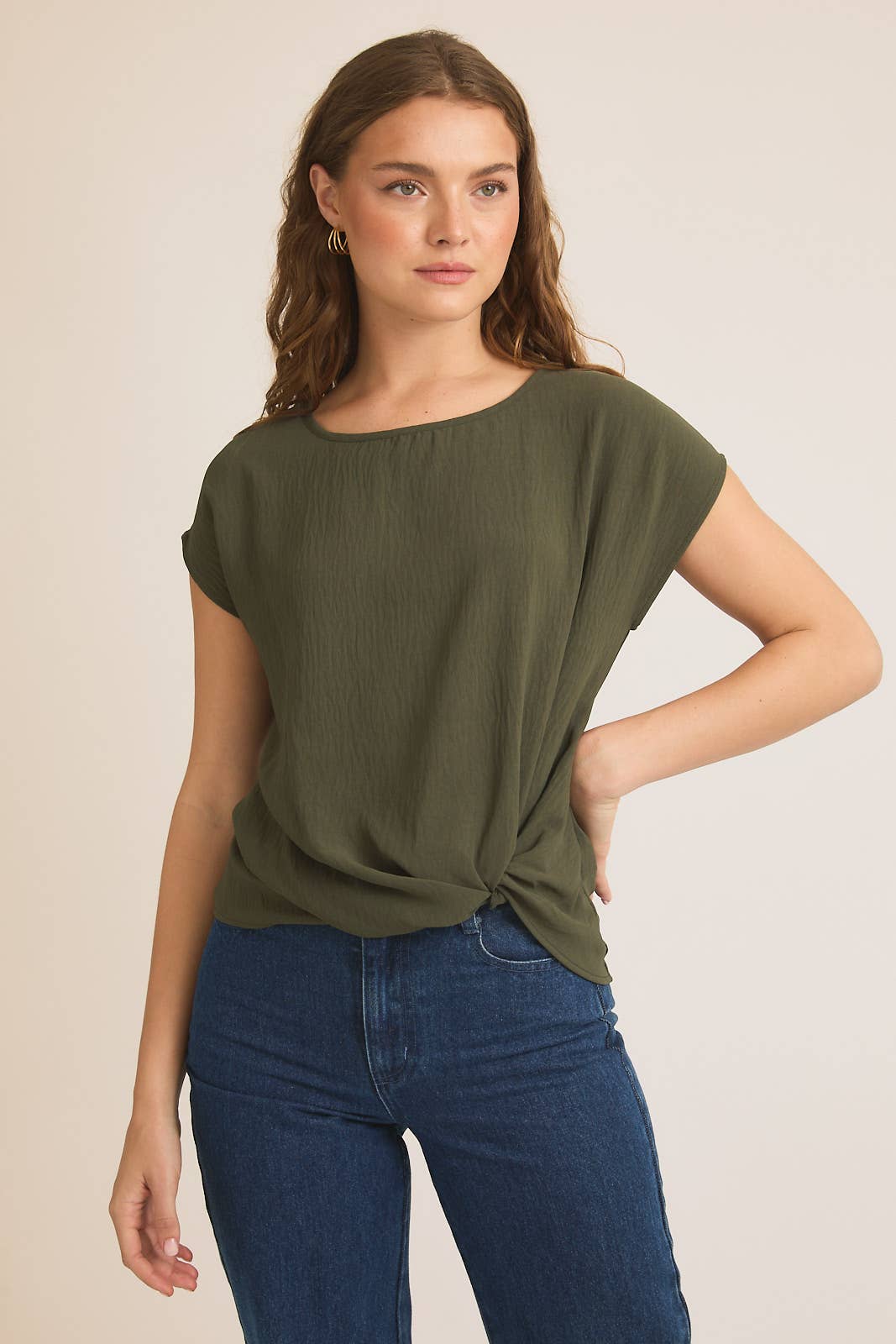 Solid Tee w/Front Knot Detail