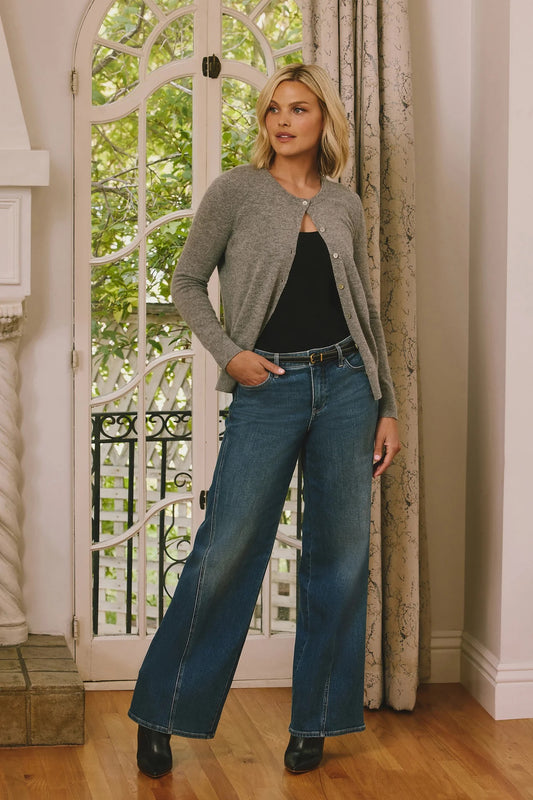 Teresa with Contour Seams