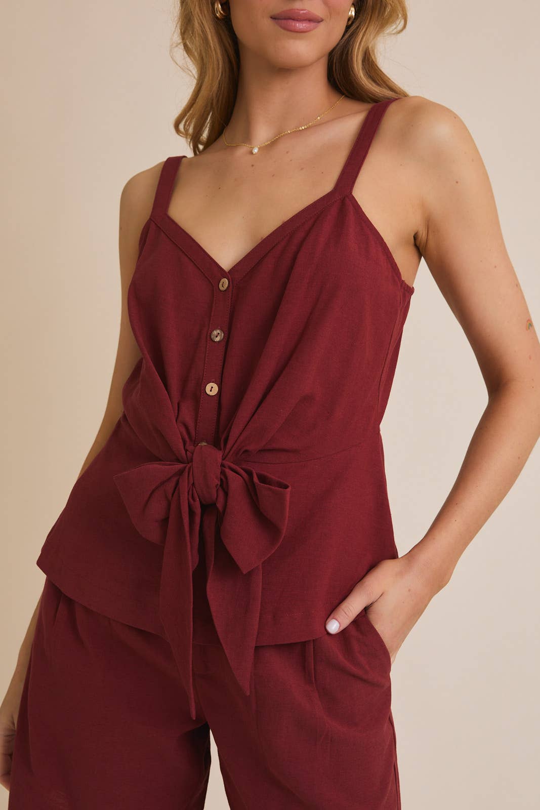 Sleeveless Button up Tie Front top
