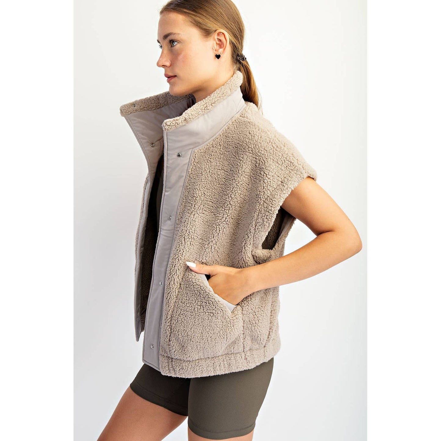 OVERSIZED MICRO SHERPA VEST