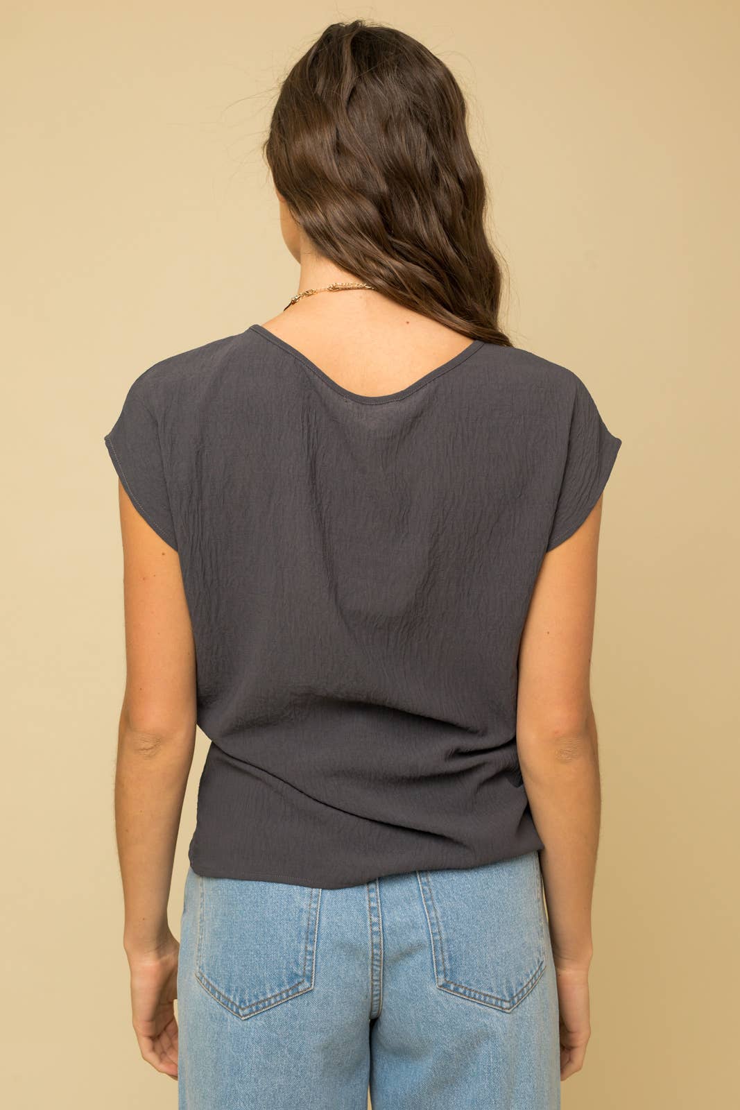 Solid Tee w/Front Knot Detail