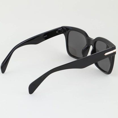 Modern Tortoise Wayfarer Sunglasses