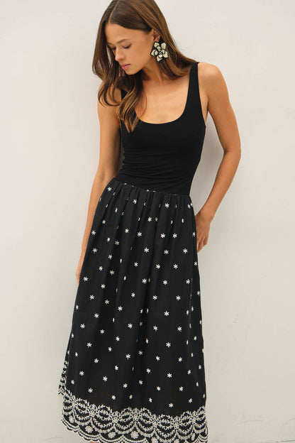 Sleeveless Scallop Edge Midi Dress