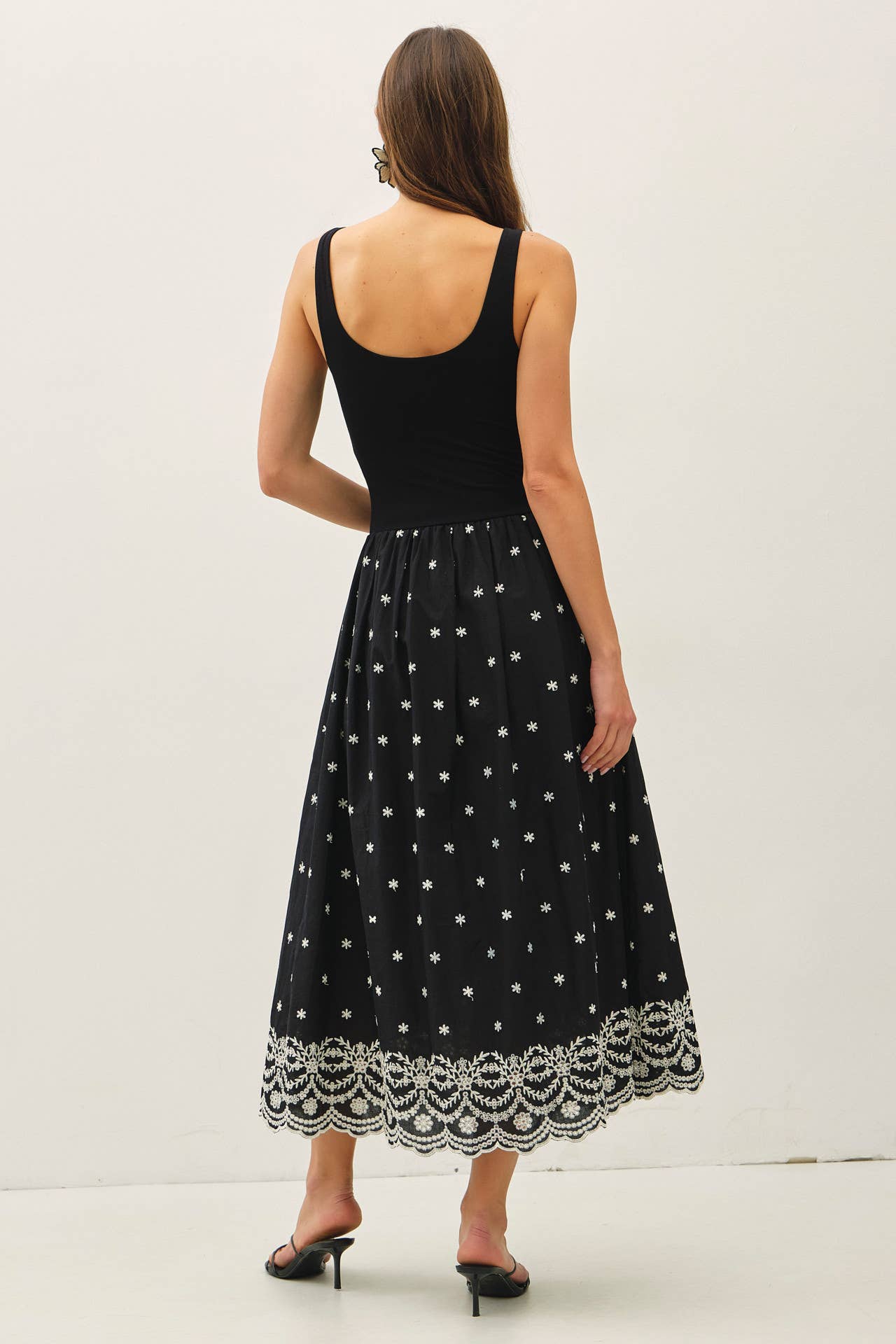 Sleeveless Scallop Edge Midi Dress