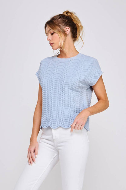 Scallop pattern relaxed knit top