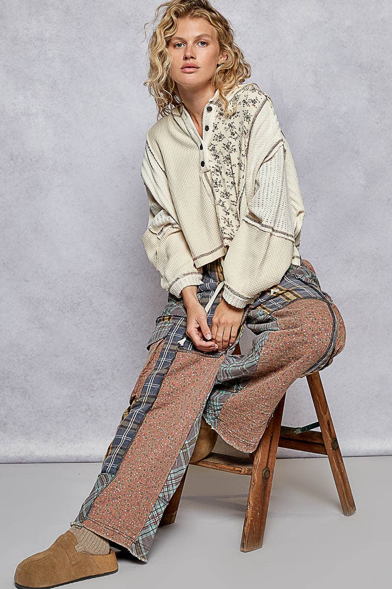 Balloon sleeve semi cropped knit top