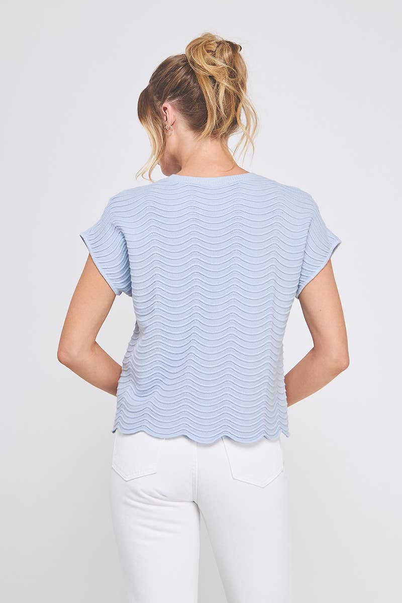 Scallop pattern relaxed knit top
