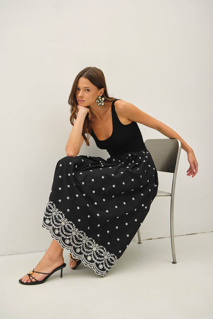 Sleeveless Scallop Edge Midi Dress