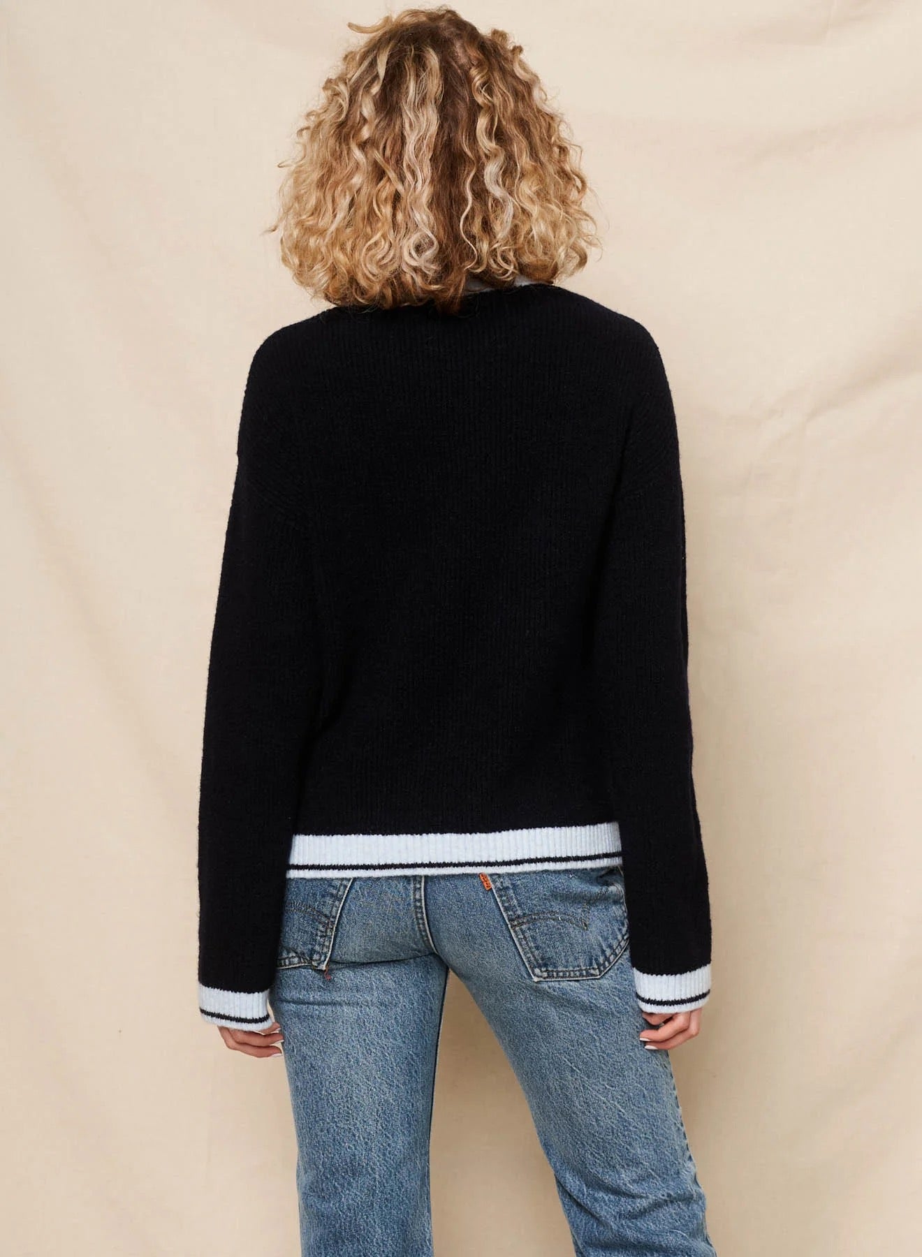 AMOUR SWEATER
