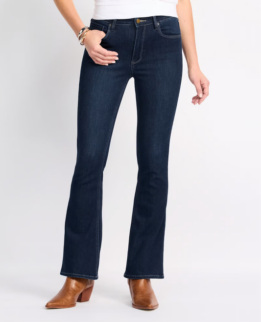 Slim Clean Bootcut Jean