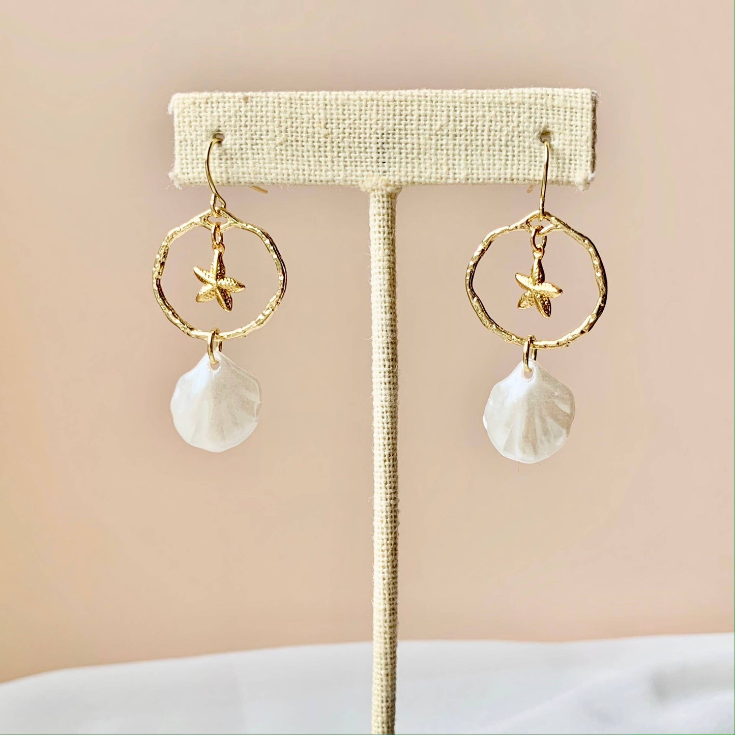 SEASHELL & STARFISH HOOP EARRINGS