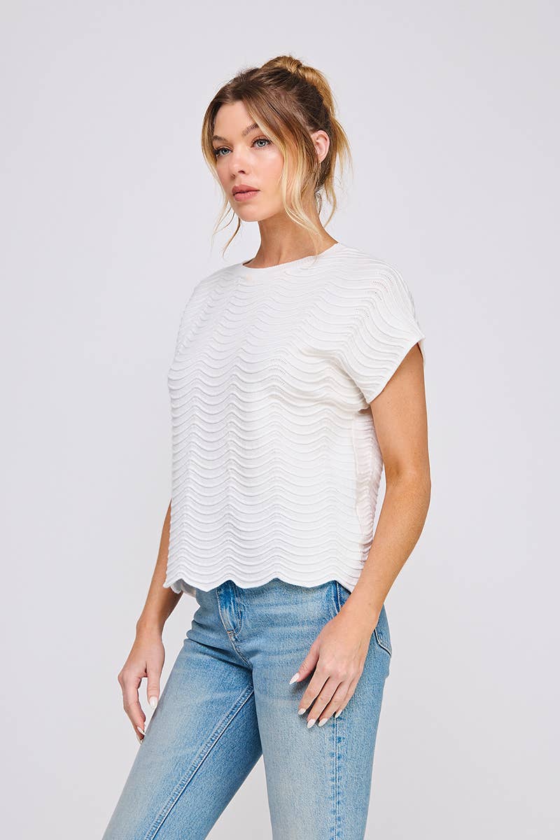 Scallop pattern relaxed knit top