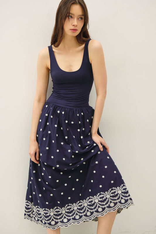 Sleeveless Scallop Edge Midi Dress